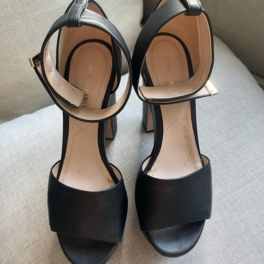 Nicholas kirkwood leather platform sandals with the signature pearl. - Picture 1 of 9